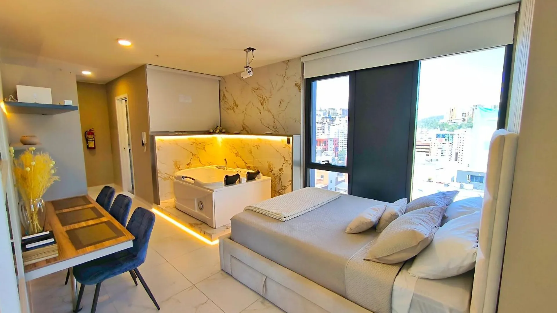 كويتو Suites & Apartments Coliving Ecuador Luxury Xoe 0*,  الإكوادور