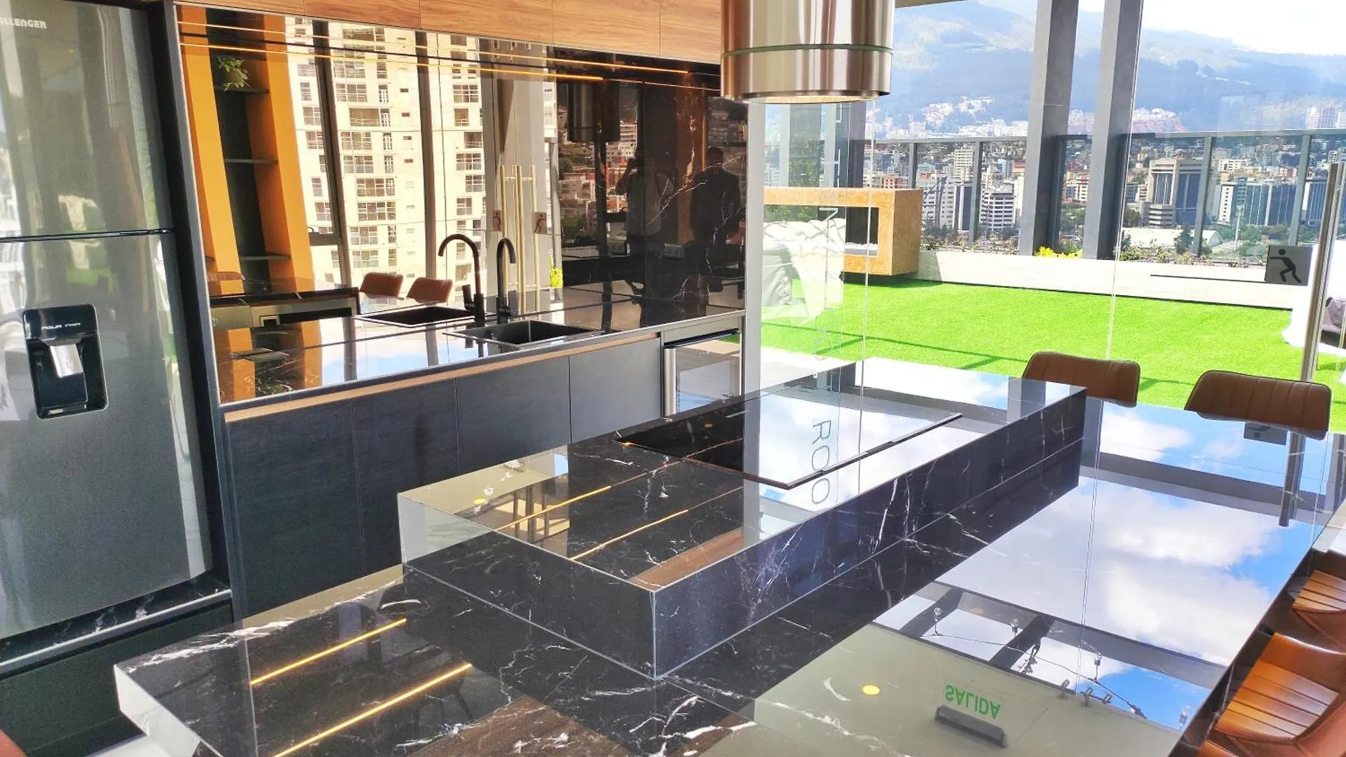 كويتو Suites & Apartments Coliving Ecuador Luxury Xoe 0*,  الإكوادور