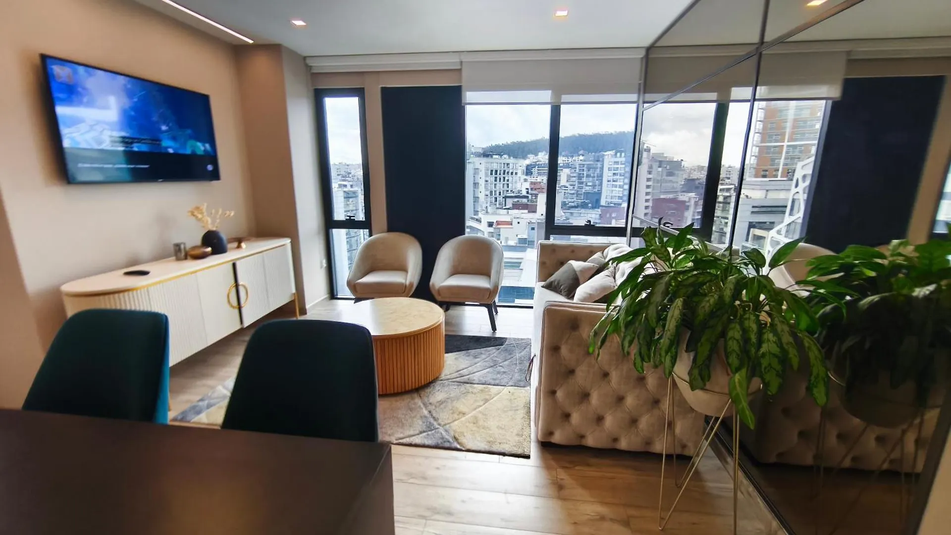 كويتو Suites & Apartments Coliving Ecuador Luxury Xoe شقة فندقية
