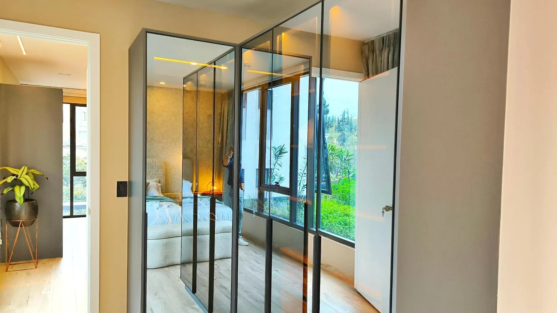 شقة فندقية كويتو Suites & Apartments Coliving Ecuador Luxury Xoe